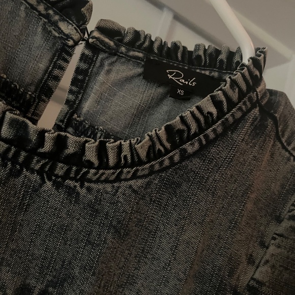 Rails Ruffle Denim Sleeveless Blouse - Picture 3 of 4